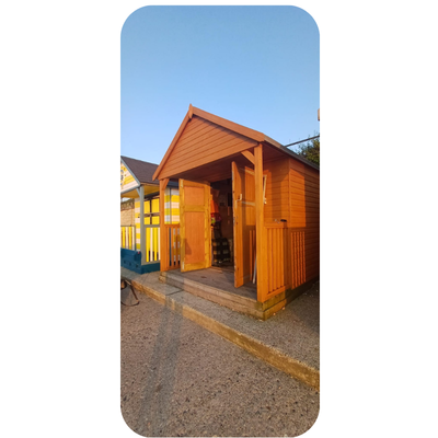 extra beach hut (2)